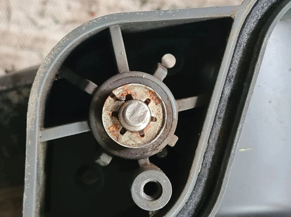 Verroeste, gebarsten oude Starlock